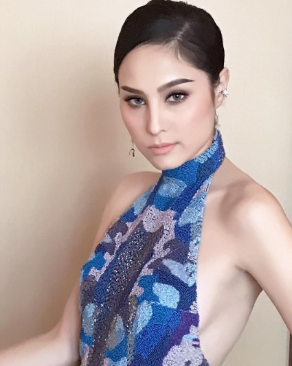 ดาราหน้าผากกว้าง