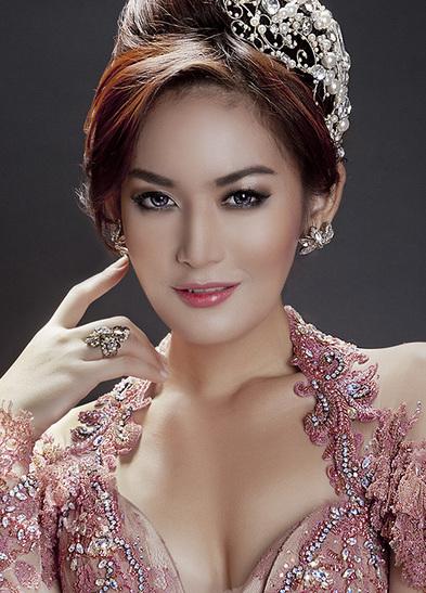 Maria Selena, Indonesia, Age:22