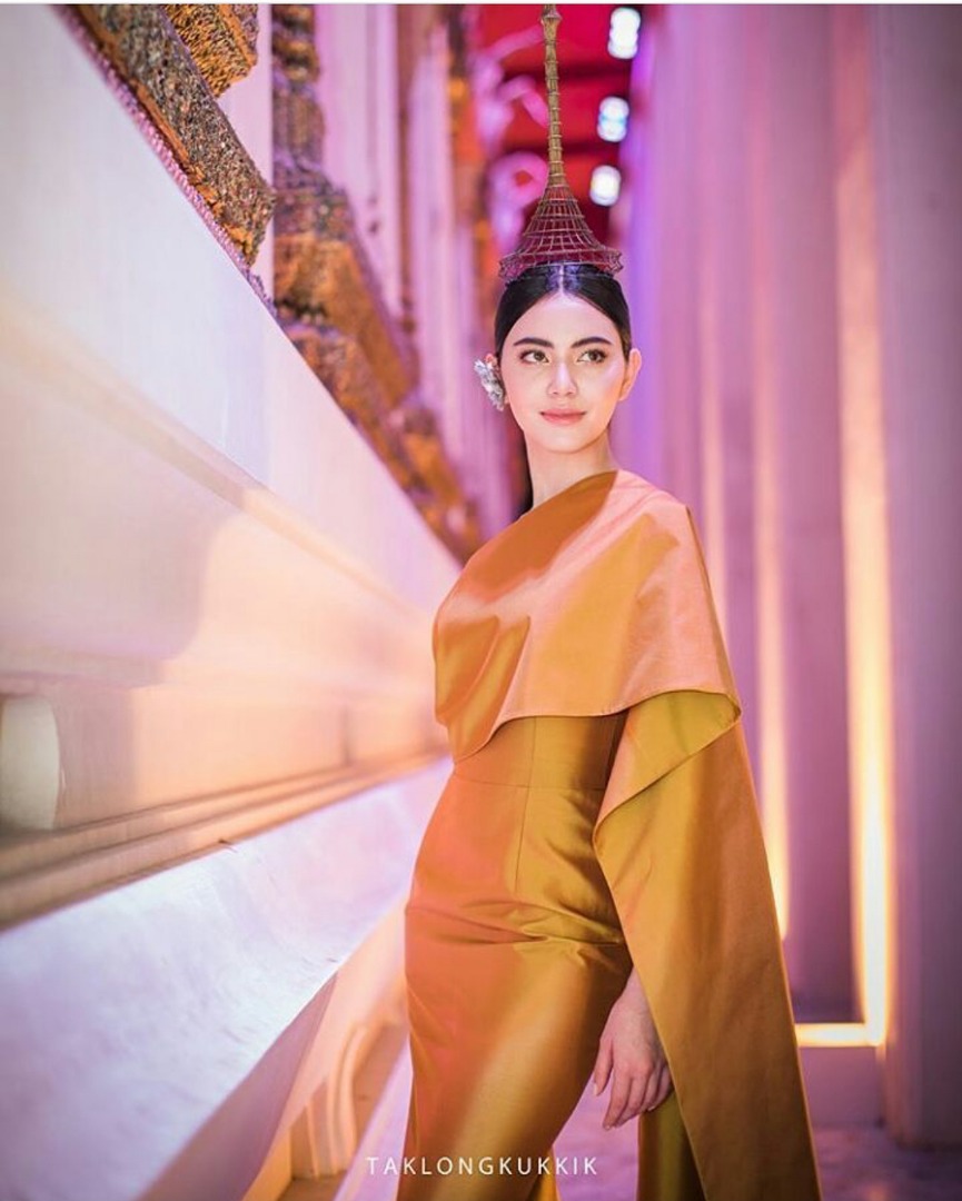 ใหม่ ดาวิกา