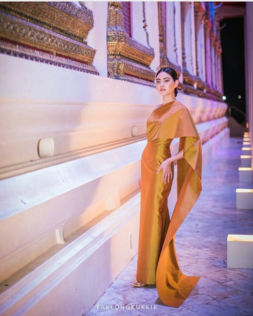 ใหม่ ดาวิกา