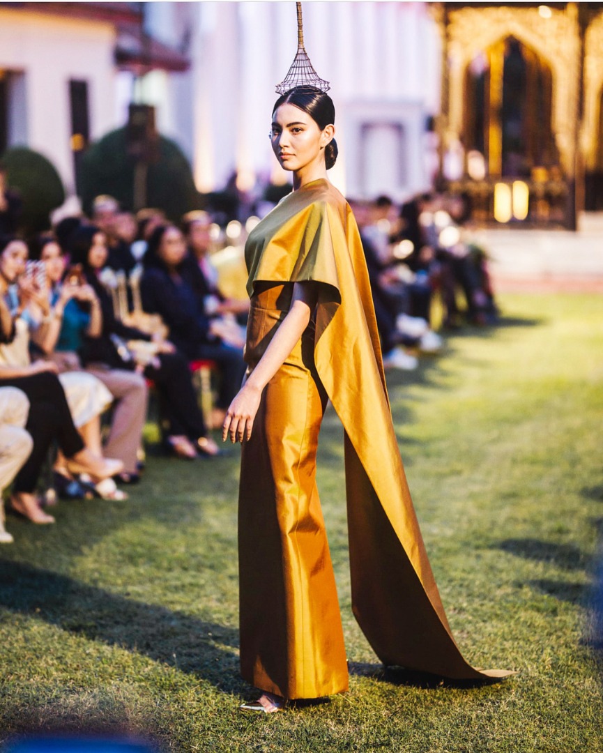 ใหม่ ดาวิกา