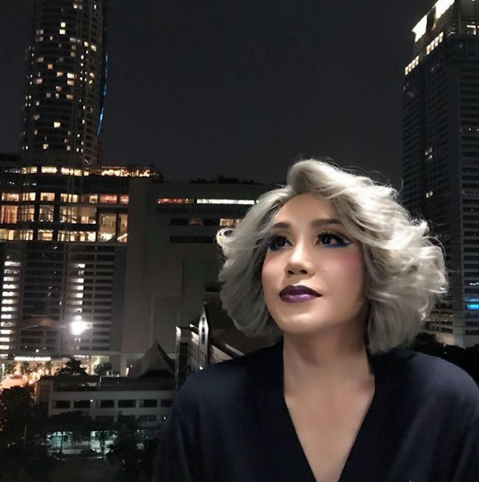 มัม ลาโคนิค