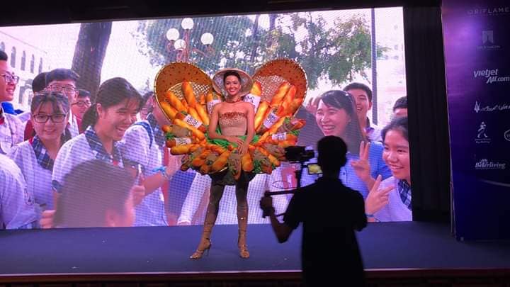 ชุดประจำชาติเวียดนาม