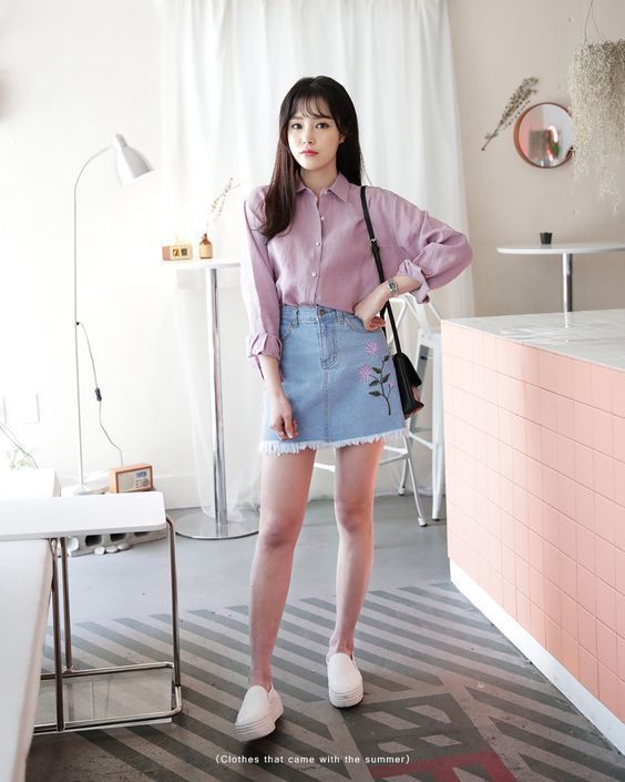 กระโปรงยีนส์สั้น