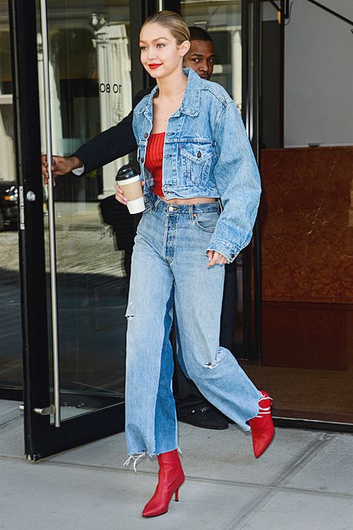 แฟชั่นเกาะอก