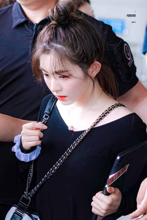 ผมมวยยุ่งๆ