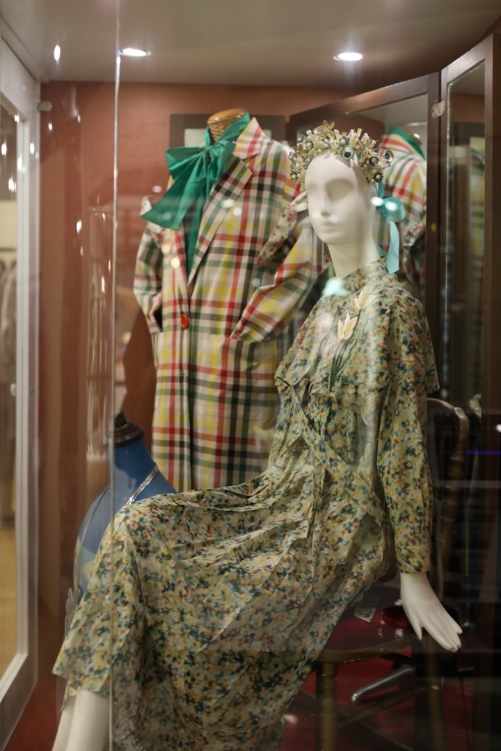 THEATRE Collection “The New Romance”