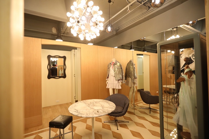 THEATRE Collection “The New Romance”