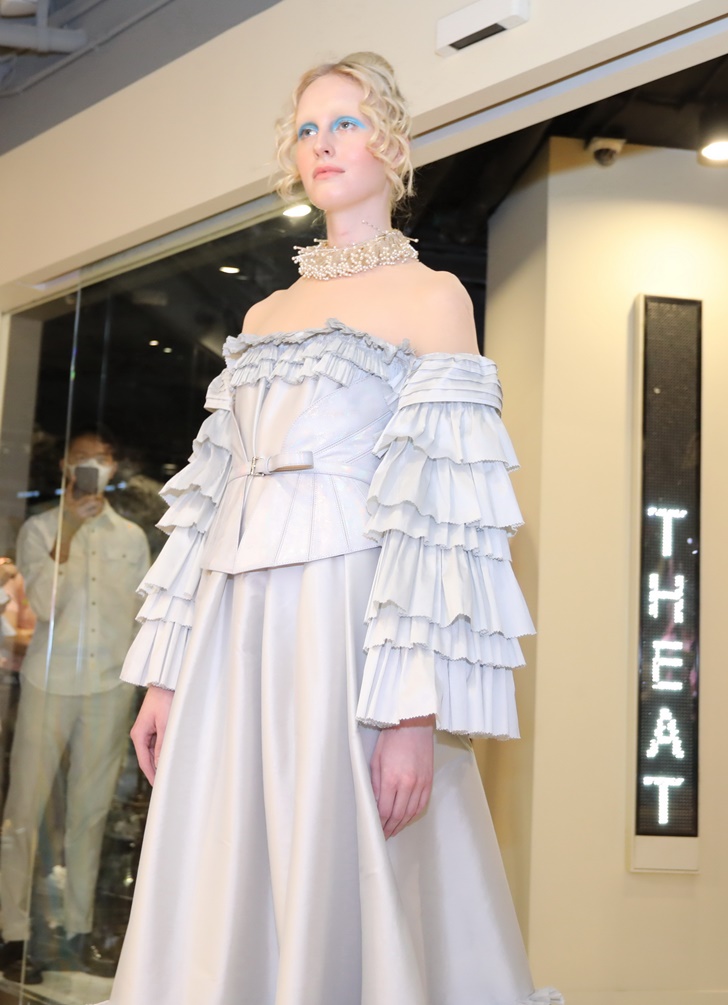 THEATRE Collection “The New Romance”