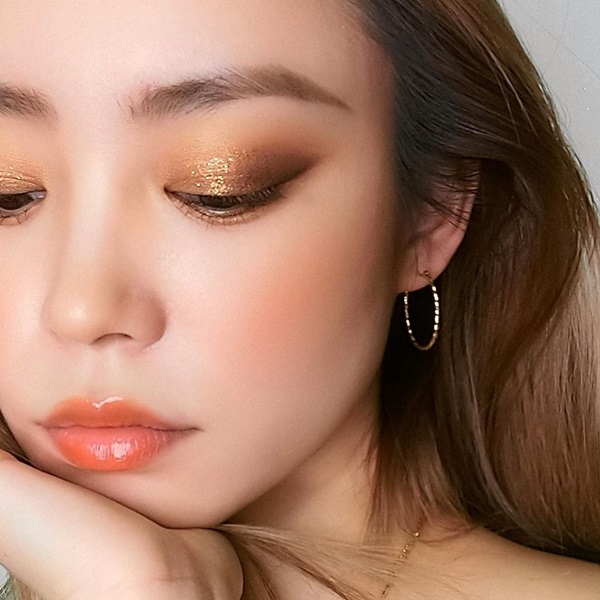 แต่งหน้าแบบธรรมชาติ