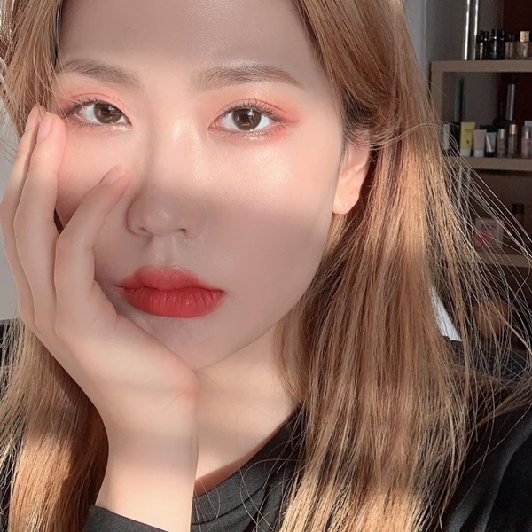 แต่งหน้าแบบธรรมชาติ