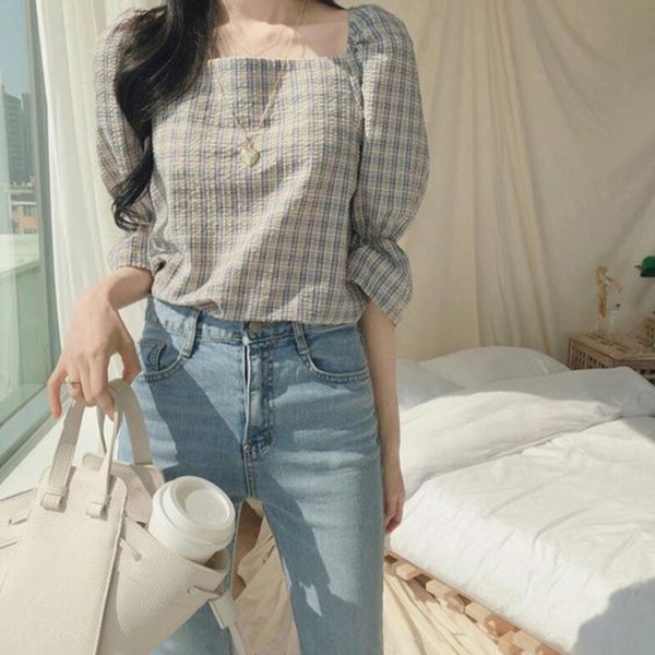 เสื้อคอเหลี่ยม