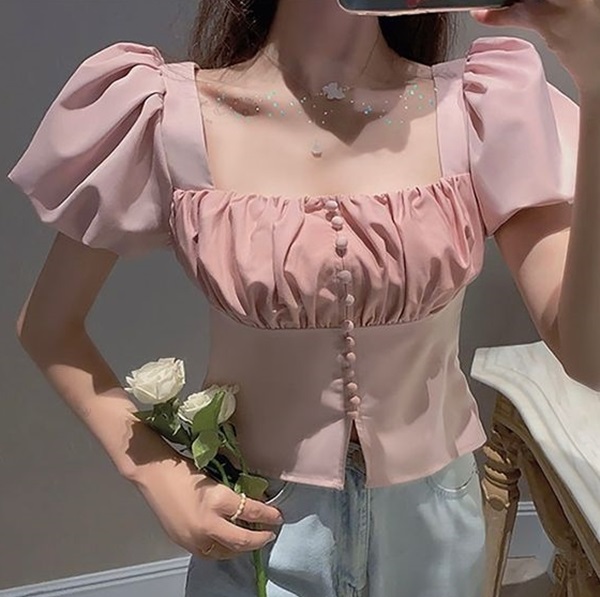 เสื้อคอเหลี่ยม