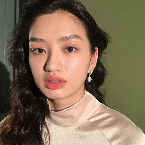 แต่งหน้าผิวชุ่มชื้น