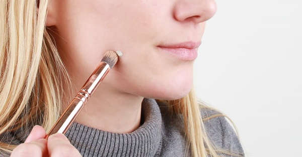 แต่งหน้าผิวชุ่มชื้น