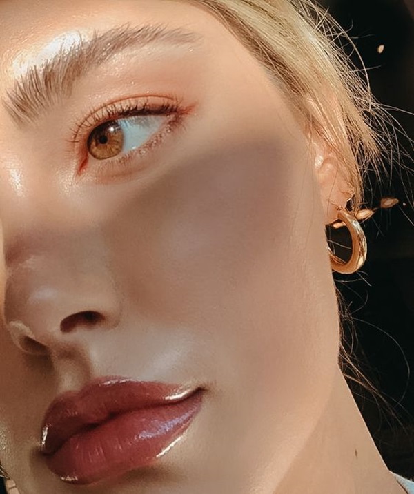 แต่งหน้าผิวชุ่มชื้น