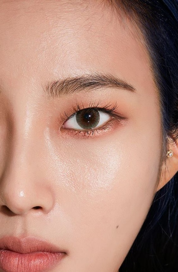 แต่งหน้าผิวชุ่มชื้น