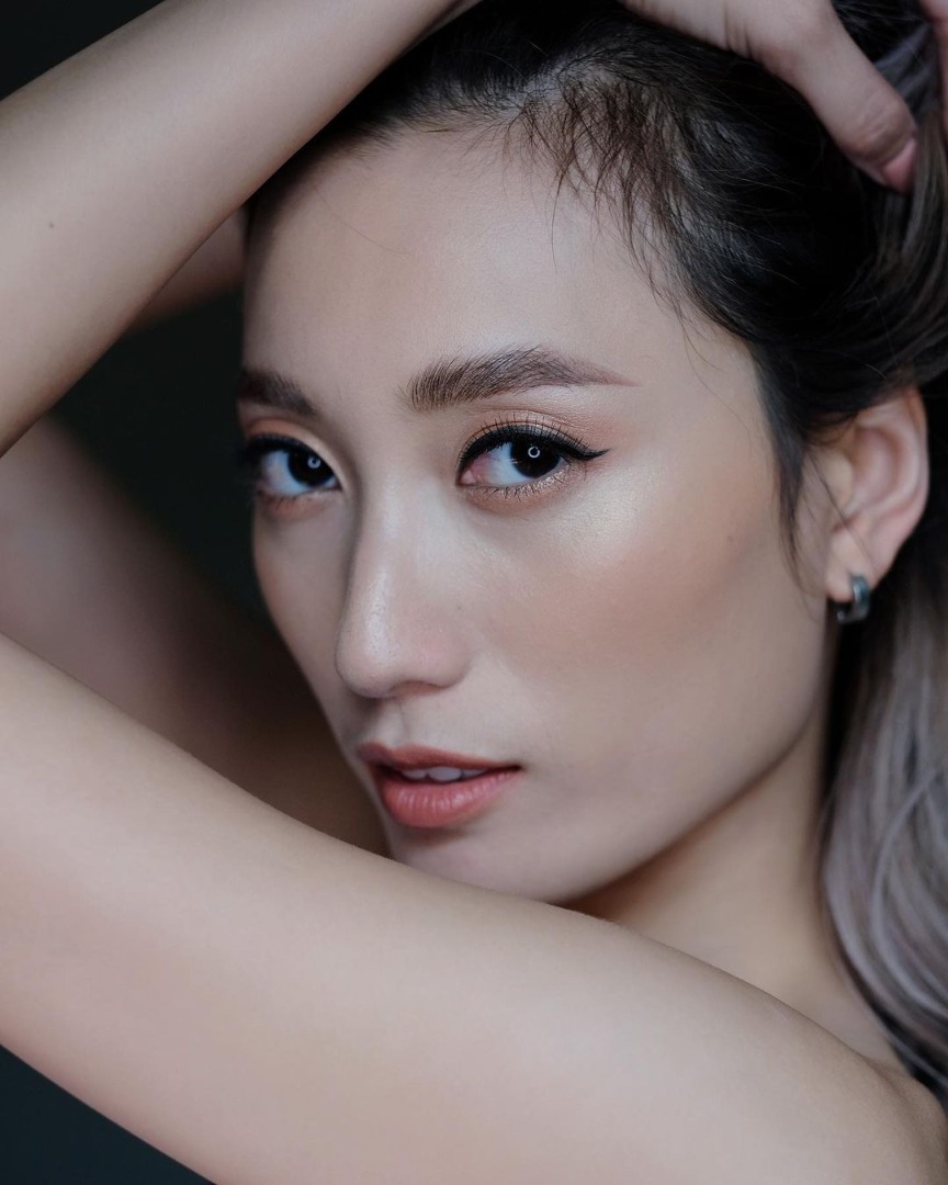 หงส์ เดอะเฟซ