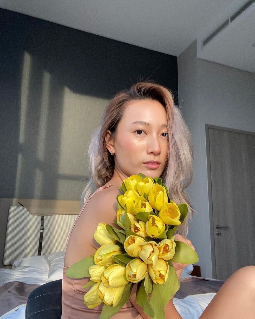 หงส์ เดอะเฟซ