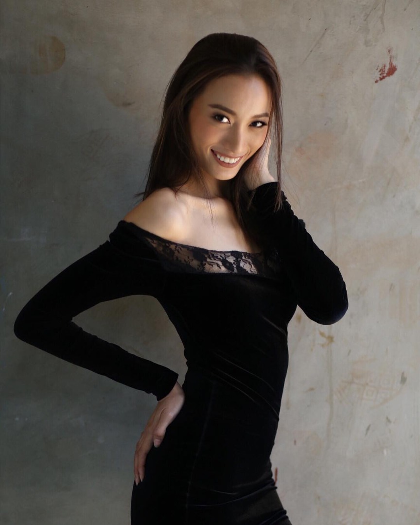 หงส์ เดอะเฟซ