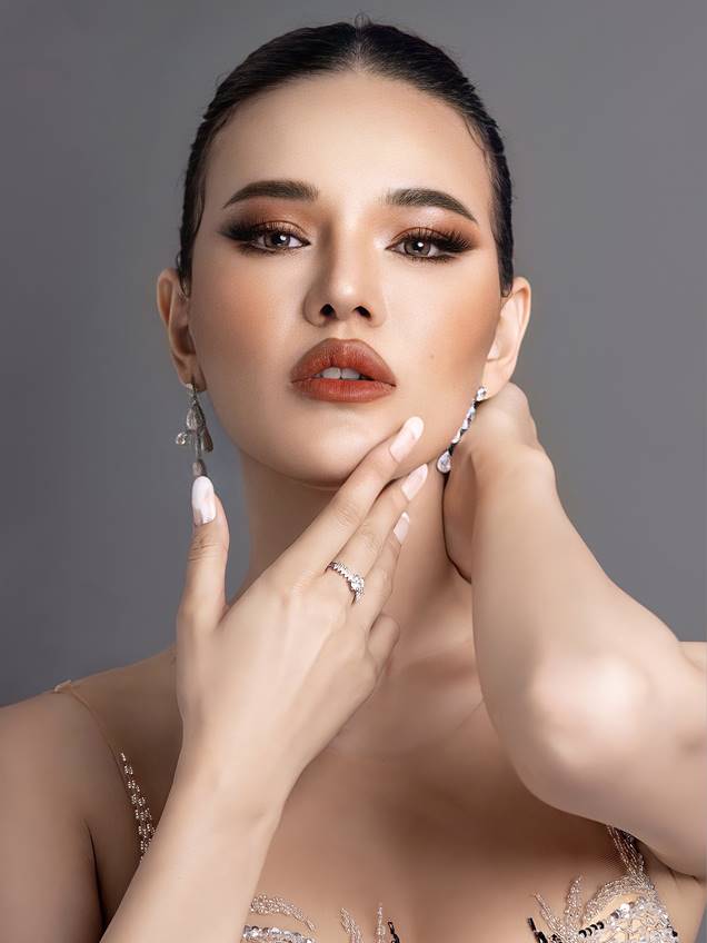 MUT 20 วนิดา  ดอกกุหลาบ