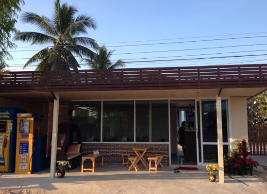 ดัดแปลงพื้นที่หน้าบ้านเป็น "ร้านกาแฟ" ในฝัน