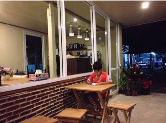ดัดแปลงพื้นที่หน้าบ้านเป็น "ร้านกาแฟ" ในฝัน