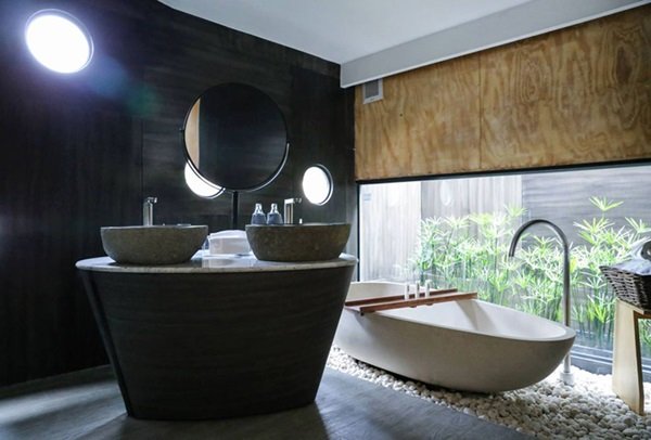 นักออกแบบพลิกโฉม   บ้านลอยน้ำที่กาญจนบุรีแบบเดิมๆ เป็นแบบชิค ชิค น่านอน