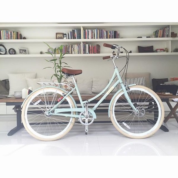 มุมเล็ก มุมน้อย “บ้านเต๋า สโรชา” สไตล์ Minimalist กับชีวิตแบบ Slow ๆ