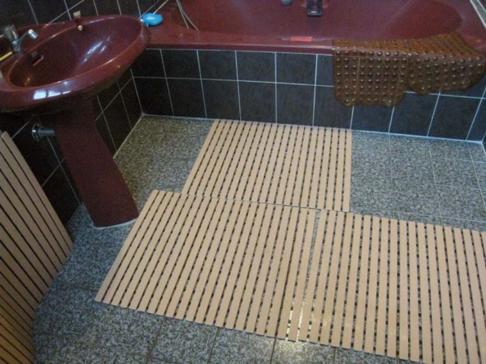 พื้นห้องน้ำลื่น แก้ได้ งบประมาณไม่ถึงร้อยด้วยงาน DIY