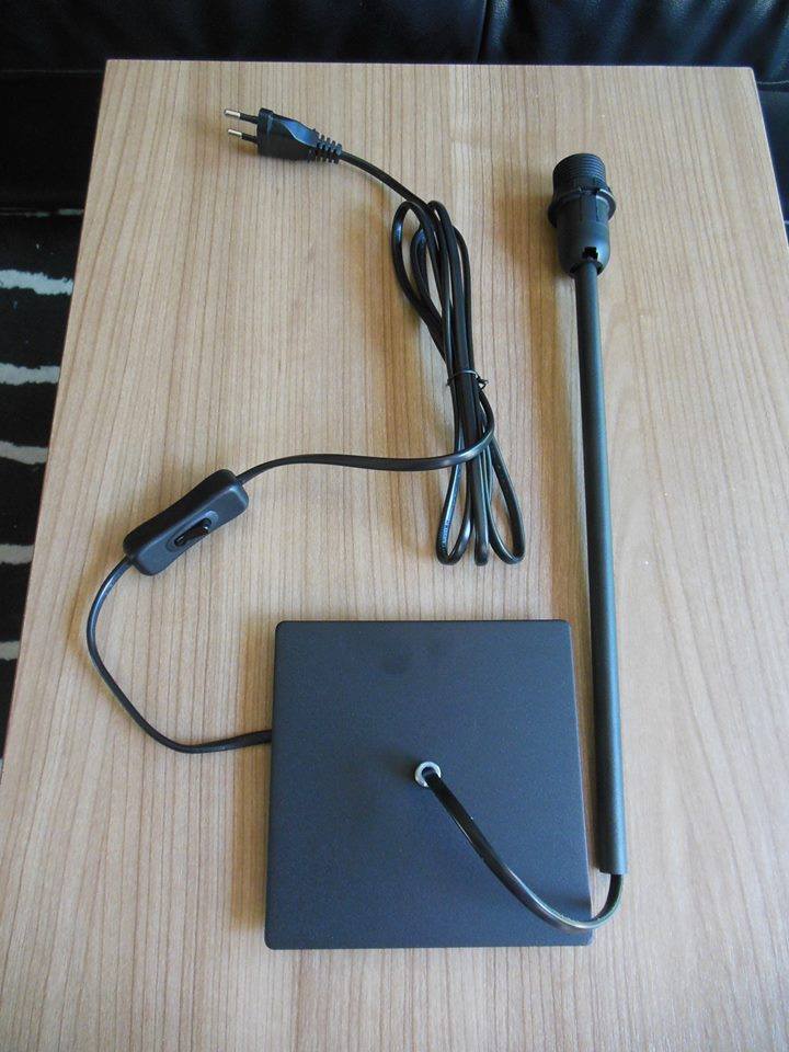 แต่งห้องนอน แบบประหยัด และเน้นทำเอง