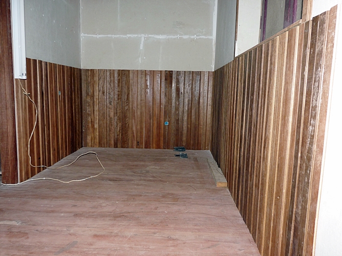 ทำห้องน้ำแบบคุณนายๆ บนบ้าน ไม้ ให้แม่ห้องเก็บของรกๆจะแปลงร่างเป็นห้องน้ำคุณนายได้แค่ไหนมาดูกันค่ะ