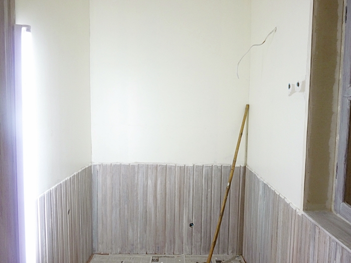 ทำห้องน้ำแบบคุณนายๆ บนบ้าน ไม้ ให้แม่ห้องเก็บของรกๆจะแปลงร่างเป็นห้องน้ำคุณนายได้แค่ไหนมาดูกันค่ะ