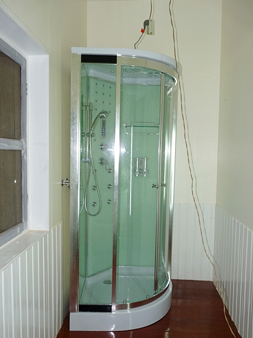 ทำห้องน้ำแบบคุณนายๆ บนบ้าน ไม้ ให้แม่ห้องเก็บของรกๆจะแปลงร่างเป็นห้องน้ำคุณนายได้แค่ไหนมาดูกันค่ะ