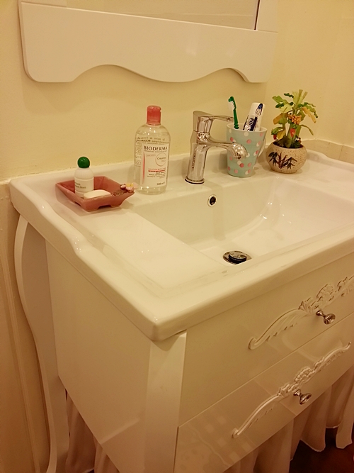 ทำห้องน้ำแบบคุณนายๆ บนบ้าน ไม้ ให้แม่ห้องเก็บของรกๆจะแปลงร่างเป็นห้องน้ำคุณนายได้แค่ไหนมาดูกันค่ะ