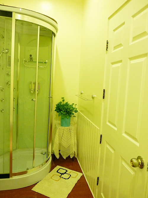 ทำห้องน้ำแบบคุณนายๆ บนบ้าน ไม้ ให้แม่ห้องเก็บของรกๆจะแปลงร่างเป็นห้องน้ำคุณนายได้แค่ไหนมาดูกันค่ะ