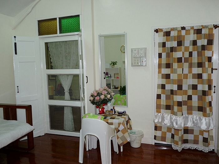 ทำห้องน้ำแบบคุณนายๆ บนบ้าน ไม้ ให้แม่ห้องเก็บของรกๆจะแปลงร่างเป็นห้องน้ำคุณนายได้แค่ไหนมาดูกันค่ะ