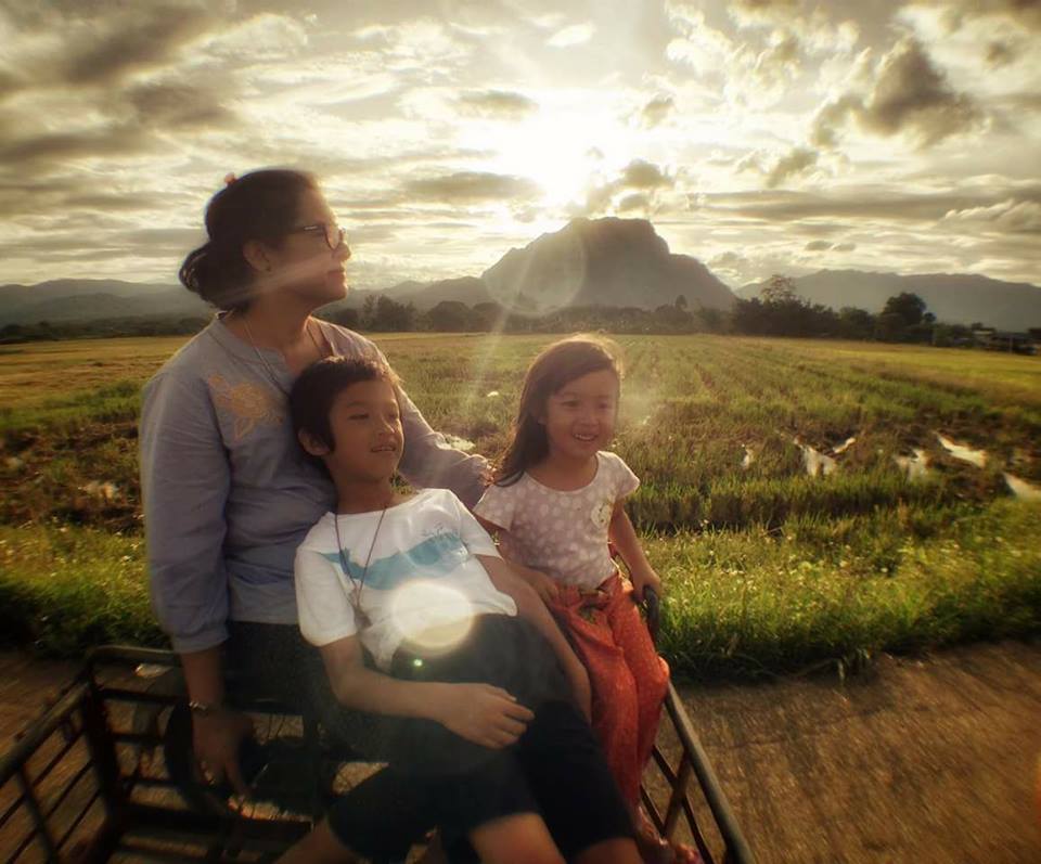 ดีต่อใจ "โรส วริศรา" มิสเอเชียปี 2531 สร้างบ้านที่เชียงดาวเป็นโรงเรียนสอนลูก