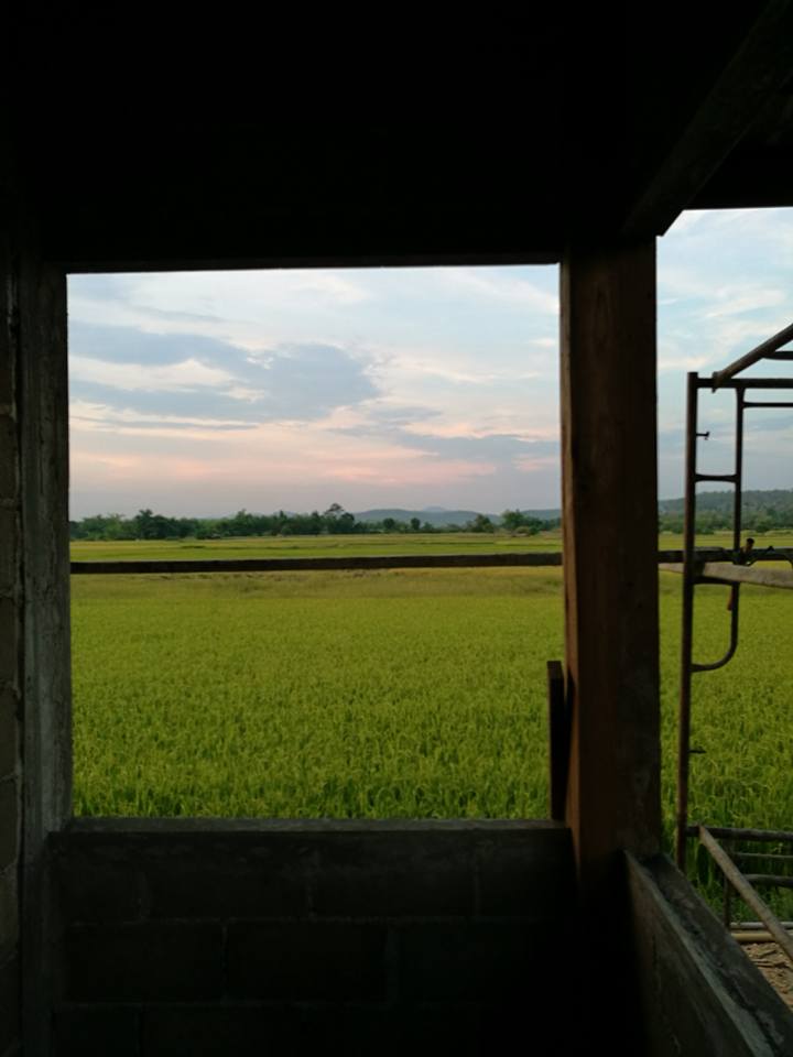 ดีต่อใจ "โรส วริศรา" มิสเอเชียปี 2531 สร้างบ้านที่เชียงดาวเป็นโรงเรียนสอนลูก