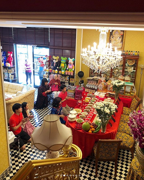 เปิดคฤหาสน์ ‘ปิ๊บปี้-มาดามลี’ แม่ลูกแฟชั่นนิสต้า กับภูเขาแอร์เมส และ BERBRICKของสะสมสุดรัก