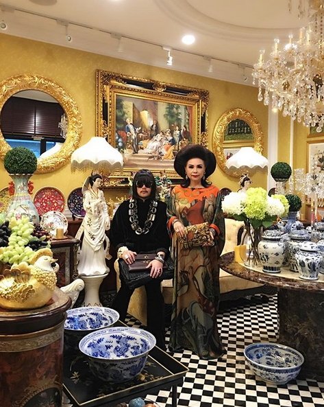เปิดคฤหาสน์ ‘ปิ๊บปี้-มาดามลี’ แม่ลูกแฟชั่นนิสต้า กับภูเขาแอร์เมส และ BERBRICKของสะสมสุดรัก