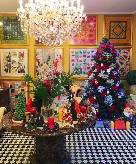 เปิดคฤหาสน์ ‘ปิ๊บปี้-มาดามลี’ แม่ลูกแฟชั่นนิสต้า กับภูเขาแอร์เมส และ BERBRICKของสะสมสุดรัก