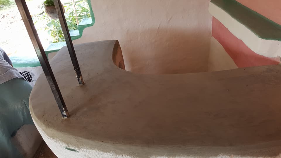 แม่ปั้นดิน ลูกสร้างบ้าน งบ 7 หมื่นได้ทั้งบ้านดิน ครัวดิน ไม่ต้องเป็นหนี้ทั้งชีวิต