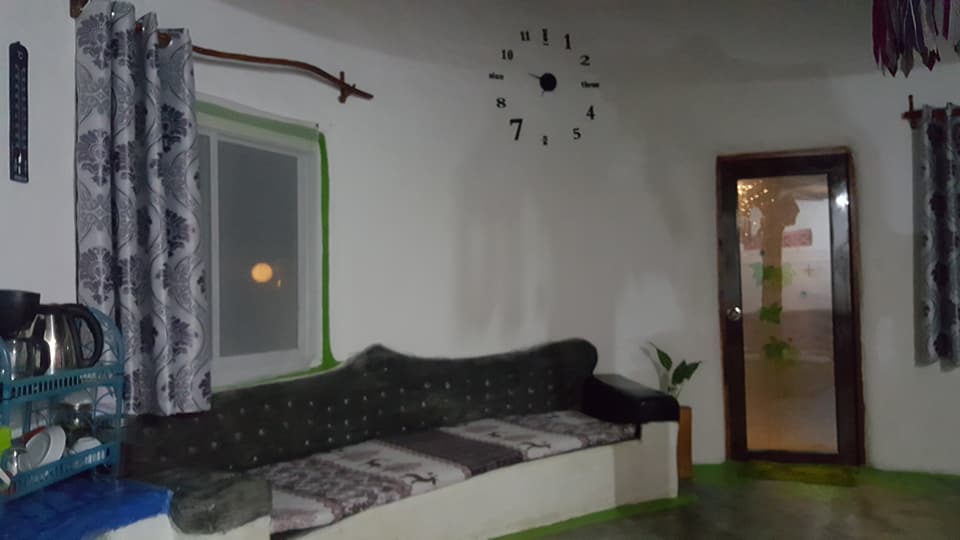 แม่ปั้นดิน ลูกสร้างบ้าน งบ 7 หมื่นได้ทั้งบ้านดิน ครัวดิน ไม่ต้องเป็นหนี้ทั้งชีวิต