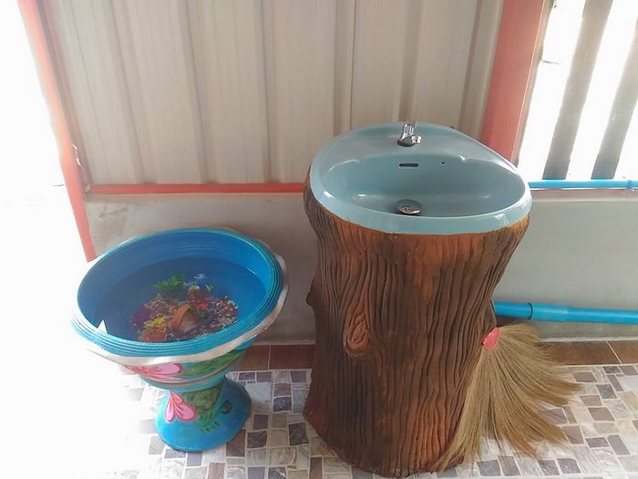 แชร์ไอเดีย “ต่อเติมห้องน้ำส่วนตัว” ออกแบบเรียบง่าย เพื่อการใช้งานที่สะดวกสบาย ในงบ 60000 บาท