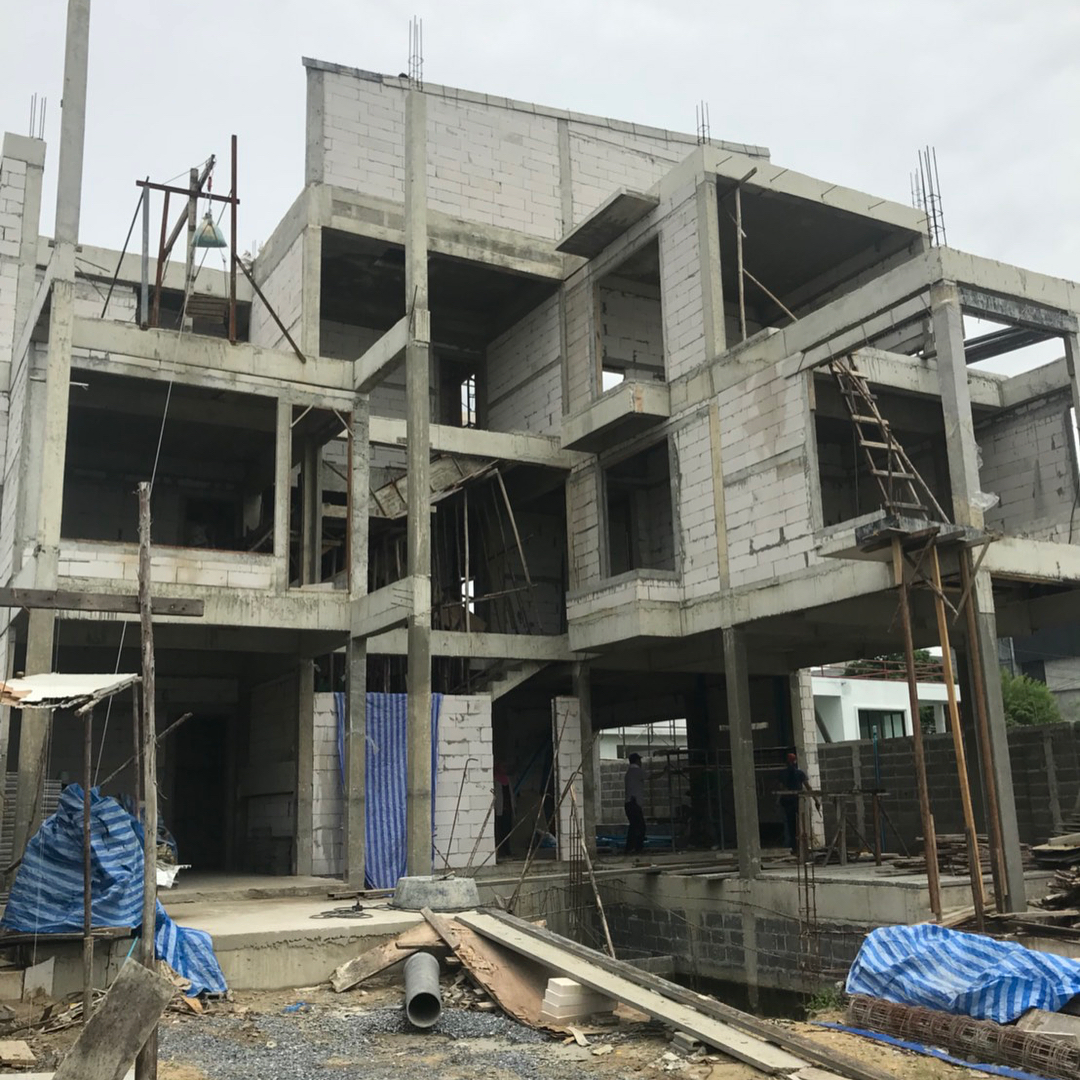 เปิด “บ้านกึ่งสตูดิโอ” ของ “แจ๊ส ชวนชื่น” ยิ่งใหญ่ อลังการ แต่ยังสร้างไม่เสร็จ