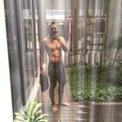 เปิดบ้าน “สิงโต นำโชค” ทุกมุมในบ้านเต็มไปด้วยสีสันของ 3 หนุ่มน้อยแสนซน