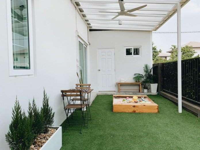 “สวนน้อยหน้าบ้าน” มุมนั่งเล่นสุดร่มรื่น พื้นที่สีเขียวของครอบครัว