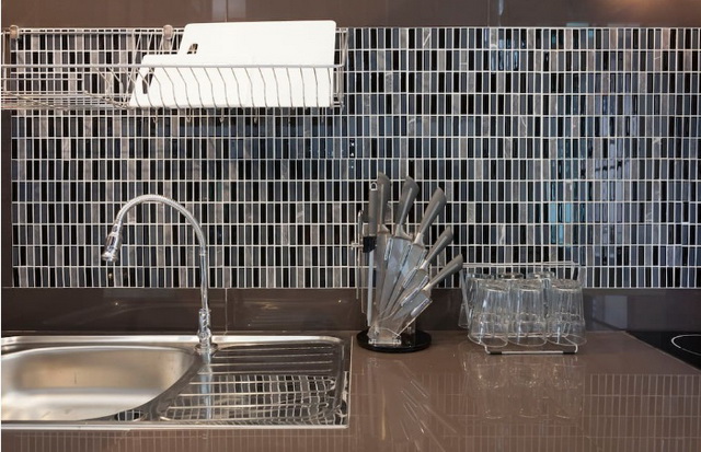 บ้านสไตล์ร่วมสมัย โครงสร้างไม้ผสมปูน ผสานกลิ่นอายแบบบ้านดั้งเดิม