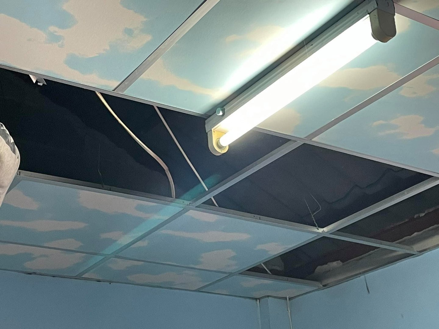 รีวิวเปลี่ยนห้องเก่าๆ เน่าๆ 10 ปี เป็นห้องใหม่สุดเท่ ออกแบบเองผ่านแอป ง่ายนิดเดียว